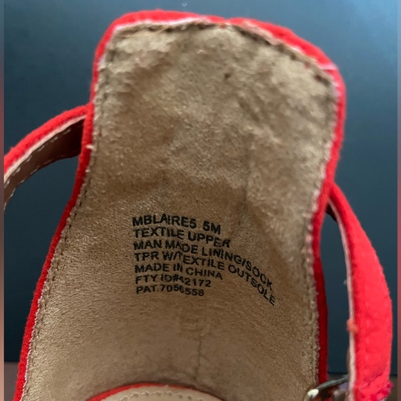 Red heels💋❣️ - Picture 3 of 3